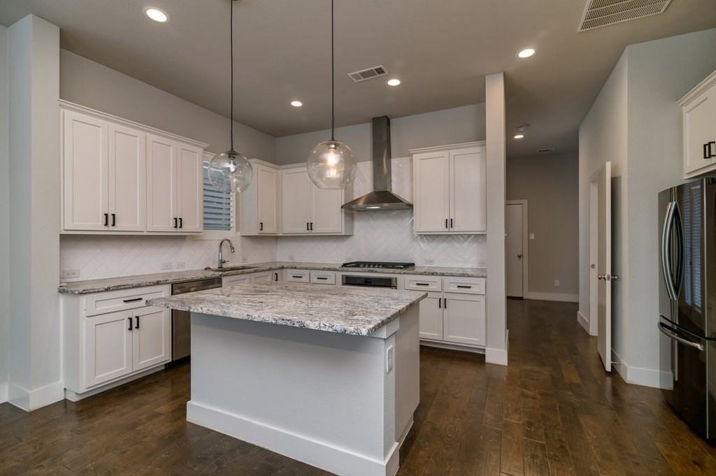 218 Wimberly St - Photo 7 of 23