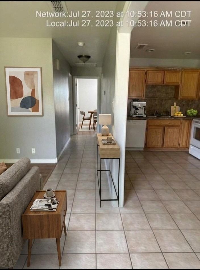 107 Bryant St - Photo 4 of 13
