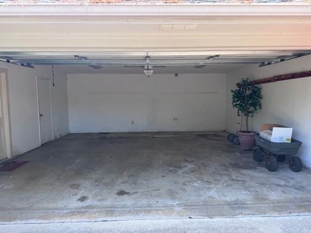 4115 Holbrook St - Photo 2 of 24