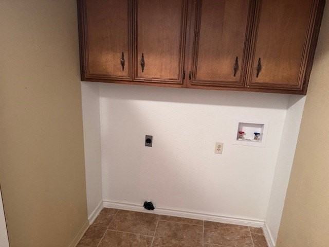 4115 Holbrook St - Photo 3 of 24