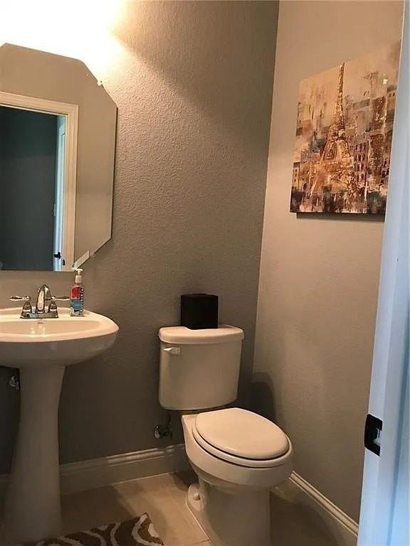 1616 Signature Dr - Photo 4 of 16