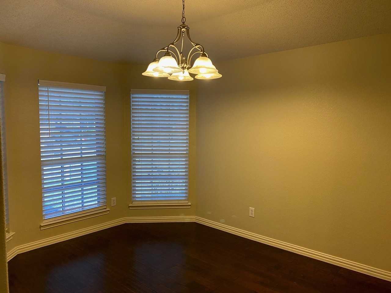 9909 Carter Dr - Photo 7 of 38