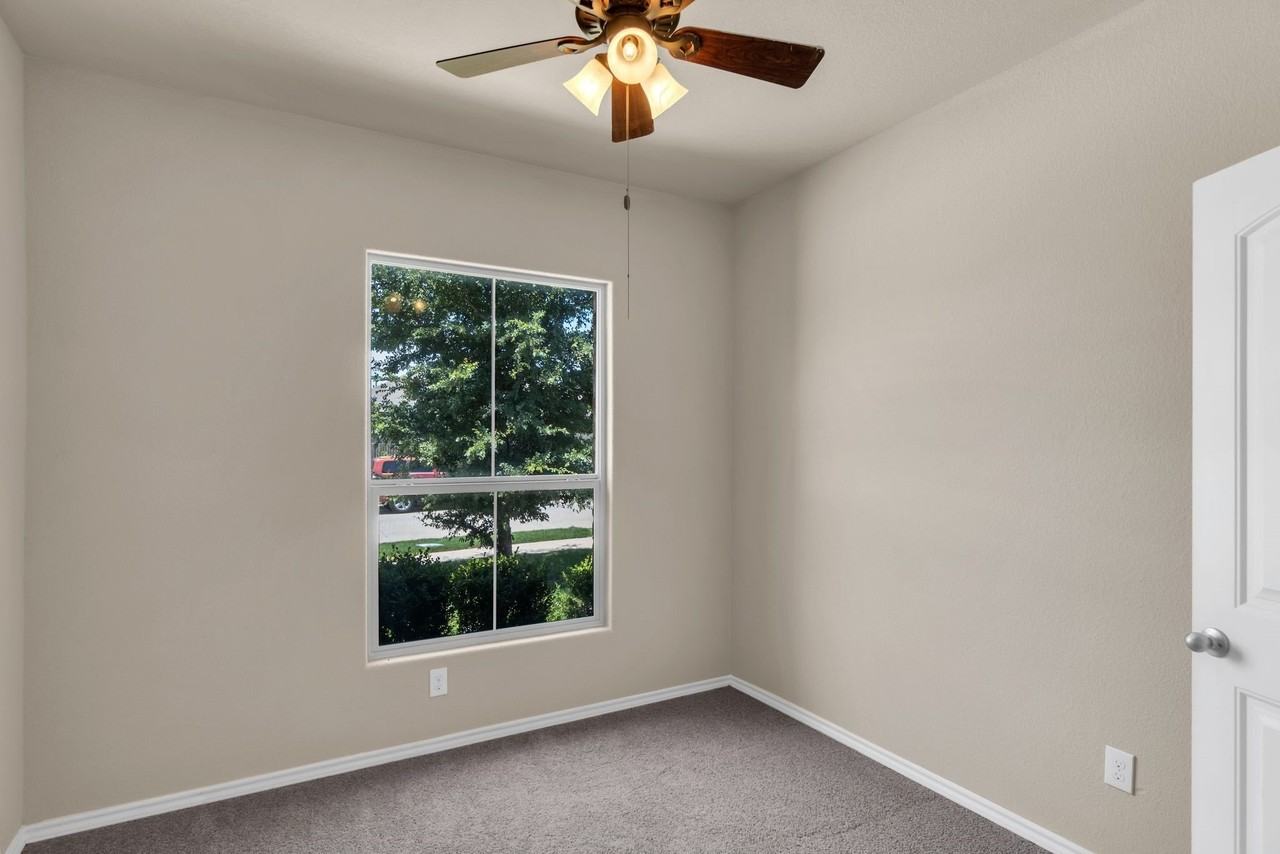 6309 Seagull Ln - Photo 6 of 30