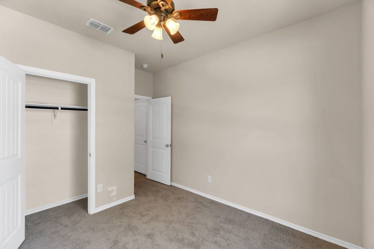 6309 Seagull Ln - Photo 7 of 30