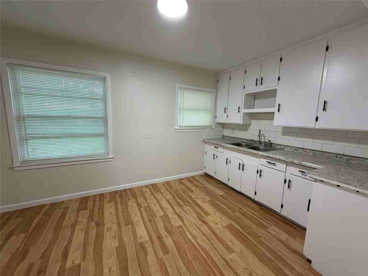 5836 Pollard Dr - Photo 4 of 14