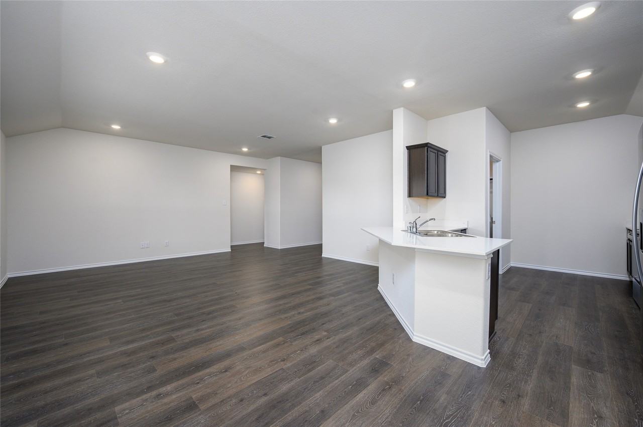 2306 San Jacinto Way - Photo 7 of 26