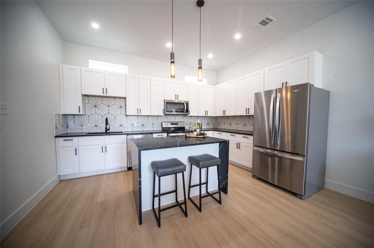 236 Urbane Crest Dr - Photo 6 of 19