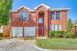 featured image of 911 Harwood Ct