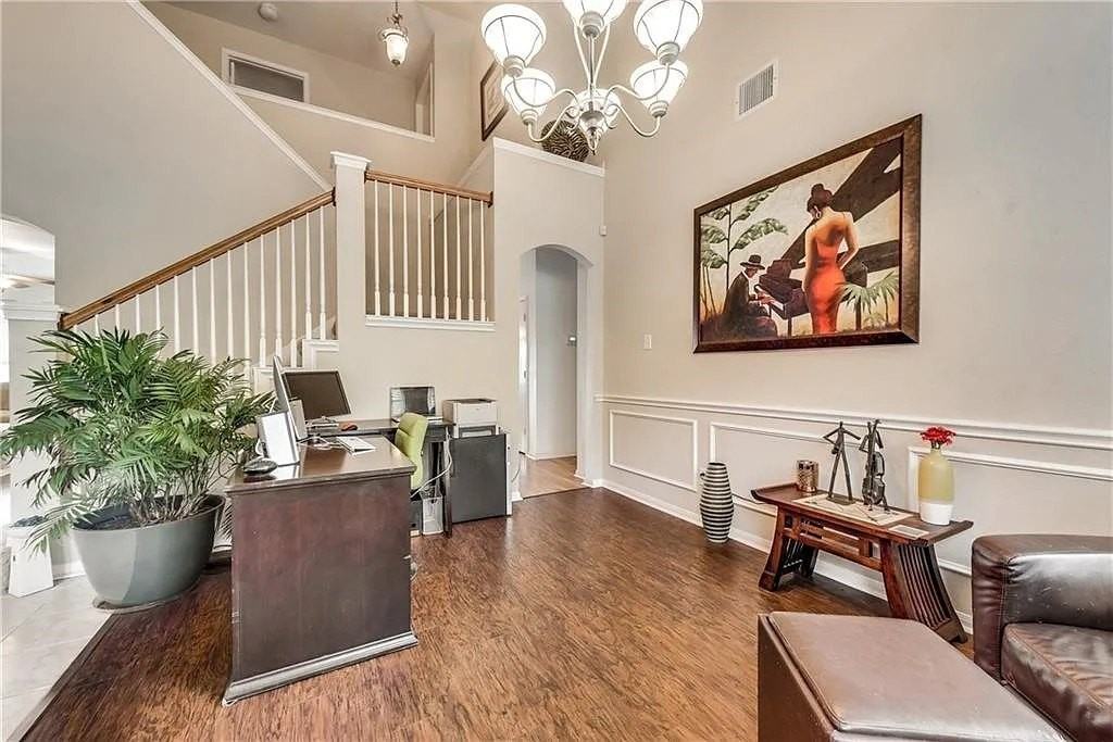 4417 Scenic Dr - Photo 3 of 18