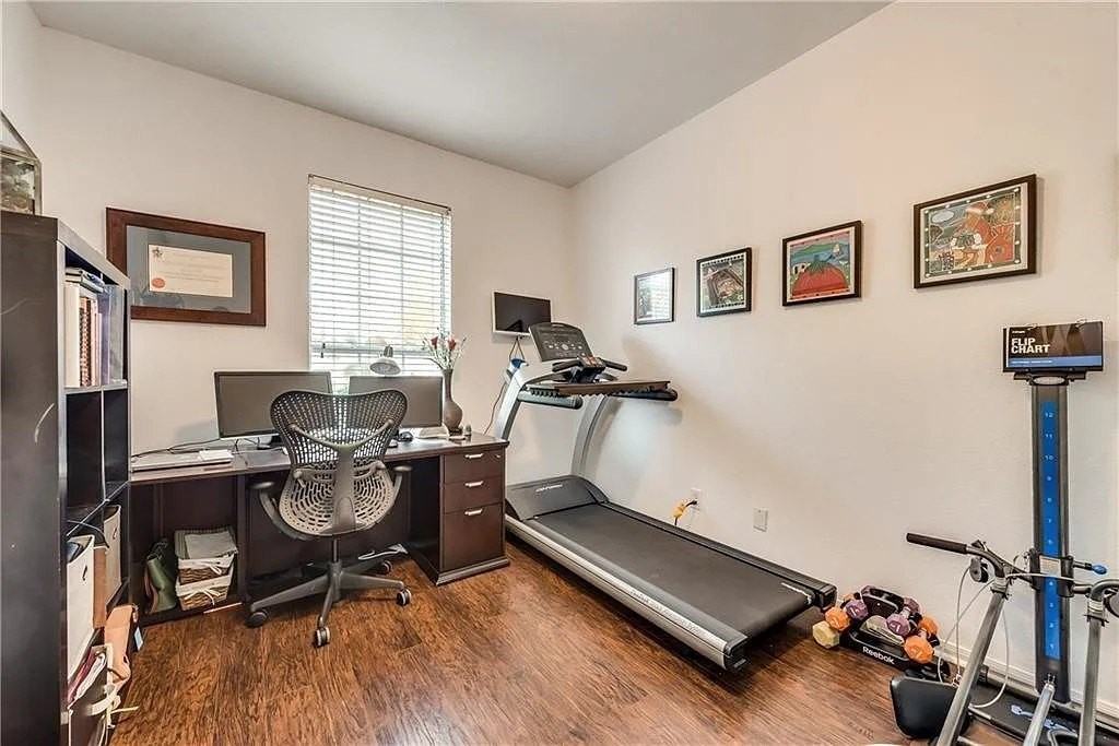 4417 Scenic Dr - Photo 4 of 18