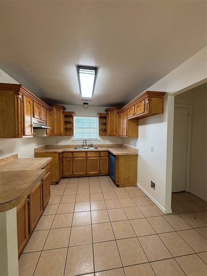 2615 Ennis Ave - Photo 4 of 6