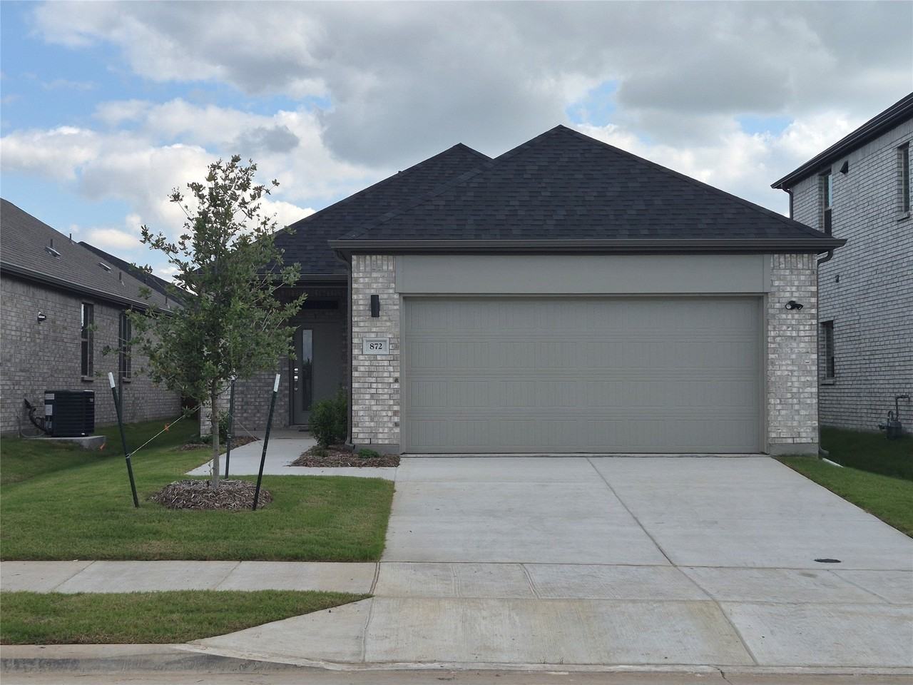 872 Sunflower Rd - Photo 2 of 12