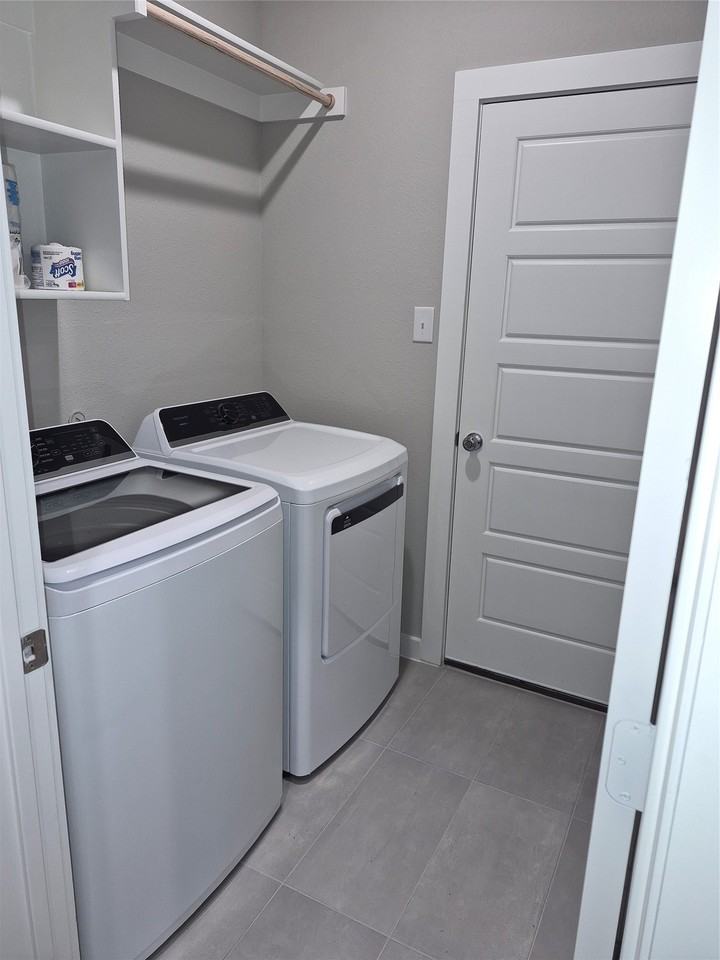 872 Sunflower Rd - Photo 5 of 12