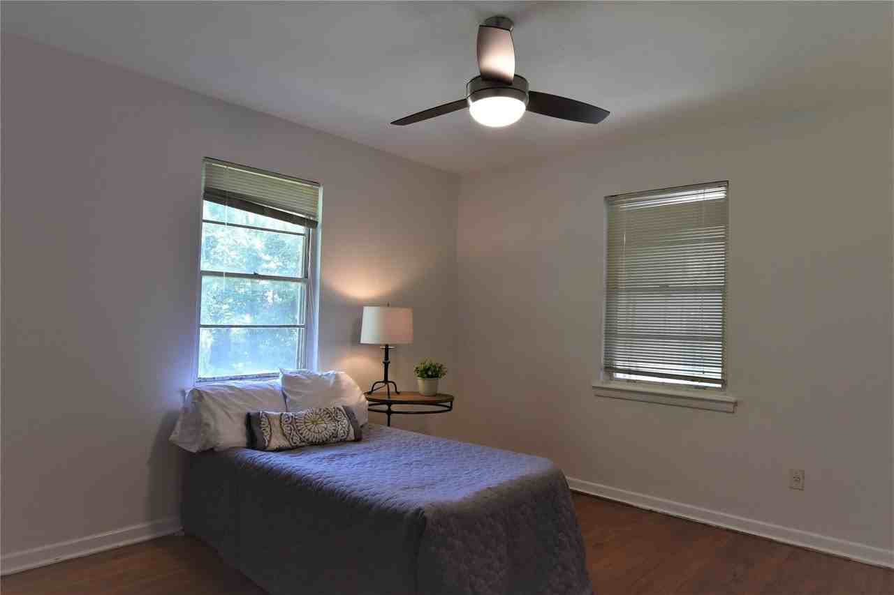 1202 Sunnyside Ave - Photo 7 of 17