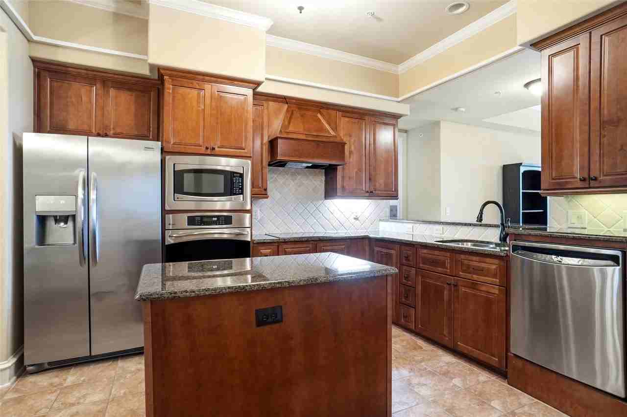301 Watermere Dr #414 - Photo 3 of 32