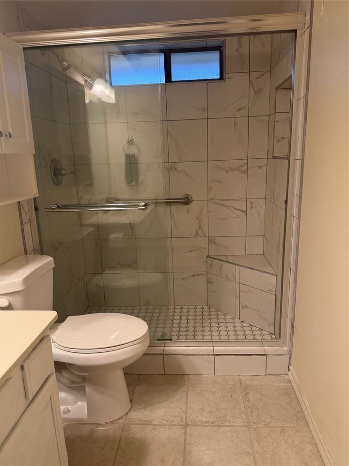 2021 Espinosa Dr - Photo 7 of 9