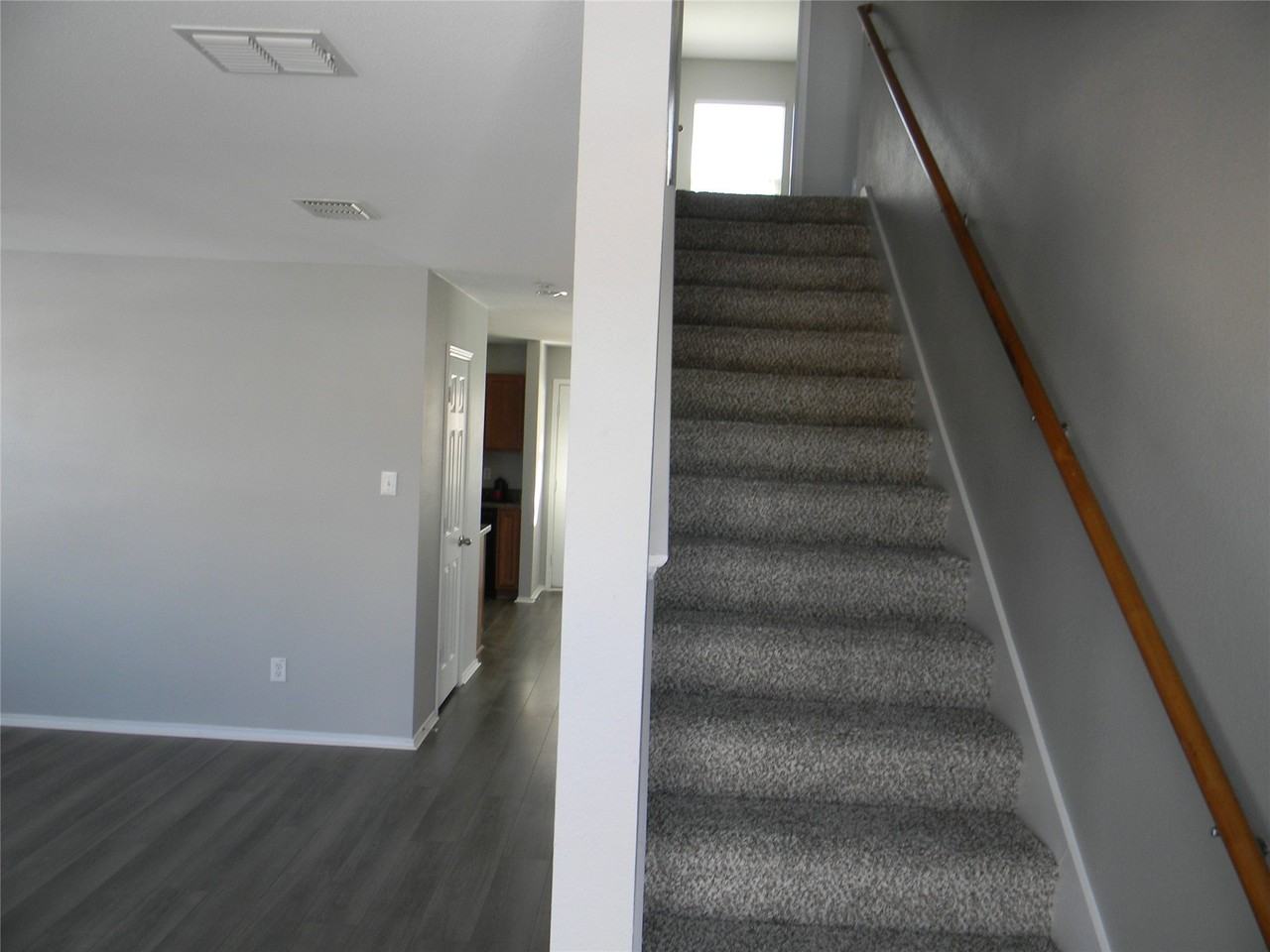 4636 Mountain Oak St - Photo 4 of 20