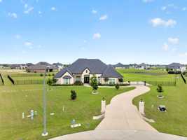 featured image of 4908 Fulbrook Dr