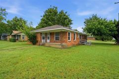 1701 W Elm St - Photo 1 of 1
