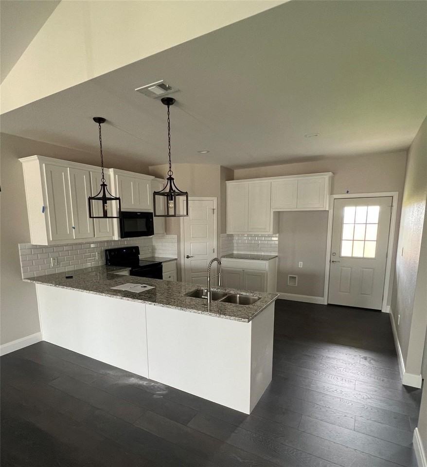 101 Magnolia Estates St - Photo 3 of 15