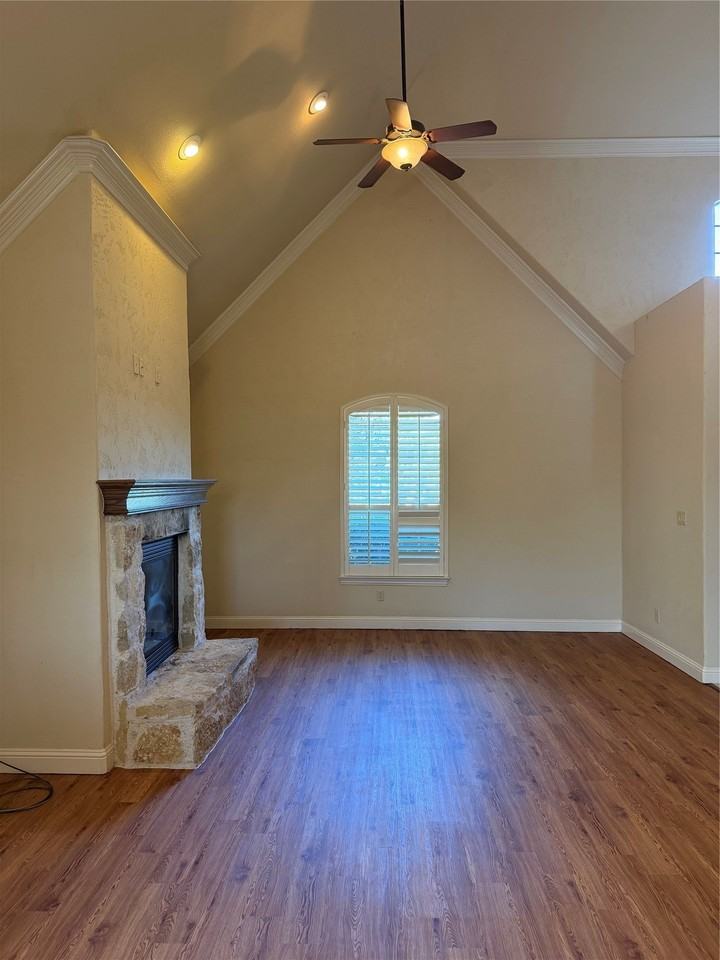 809 S Alamo Rd - Photo 3 of 17