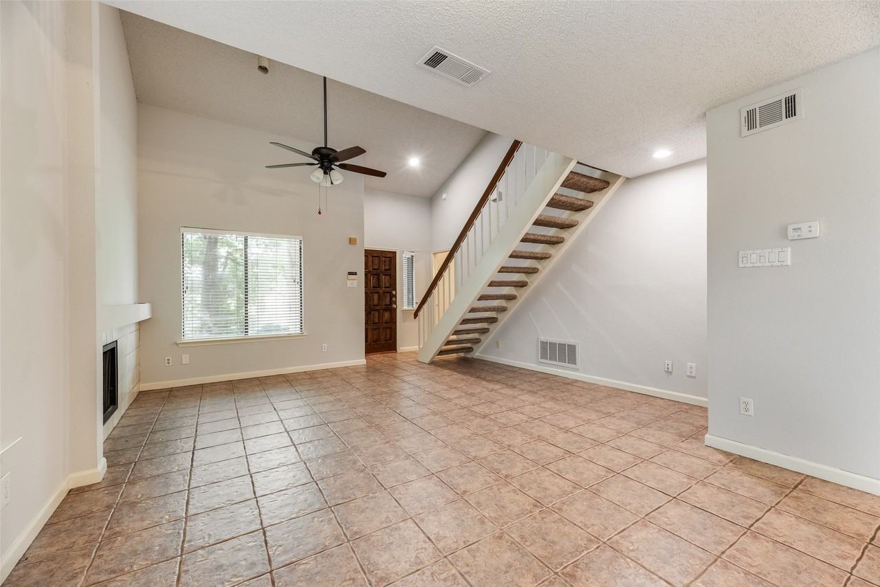 511 Ranch Trl #117 - Photo 4 of 22