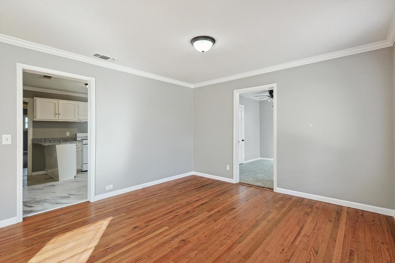 3120 Sappington Pl - Photo 3 of 28