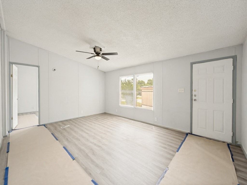 6205 N Highland Cir - Photo 2 of 13