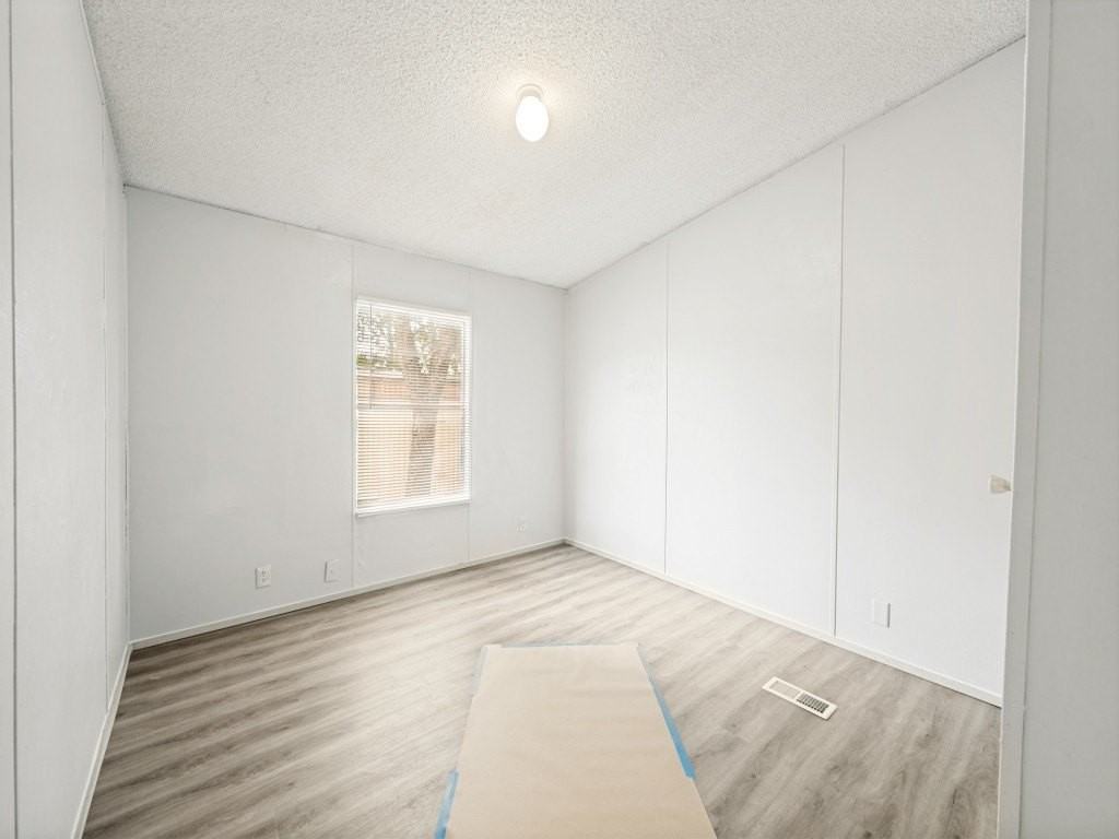 6205 N Highland Cir - Photo 4 of 13