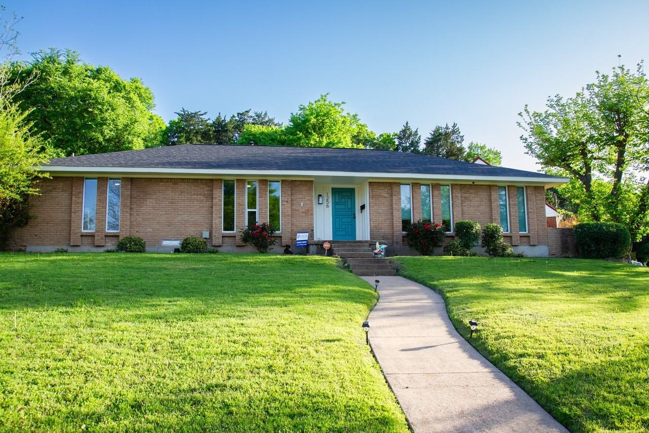 1256 Golden Trophy Dr
