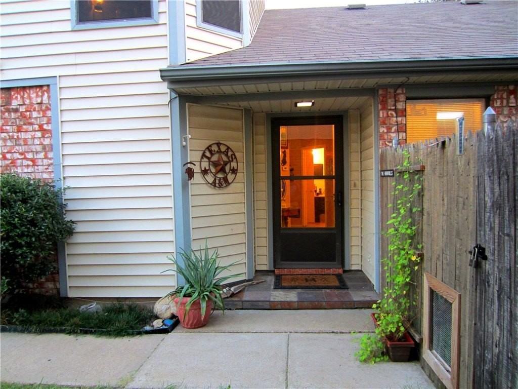 940 Sylvan Creek Dr - Photo 4 of 21