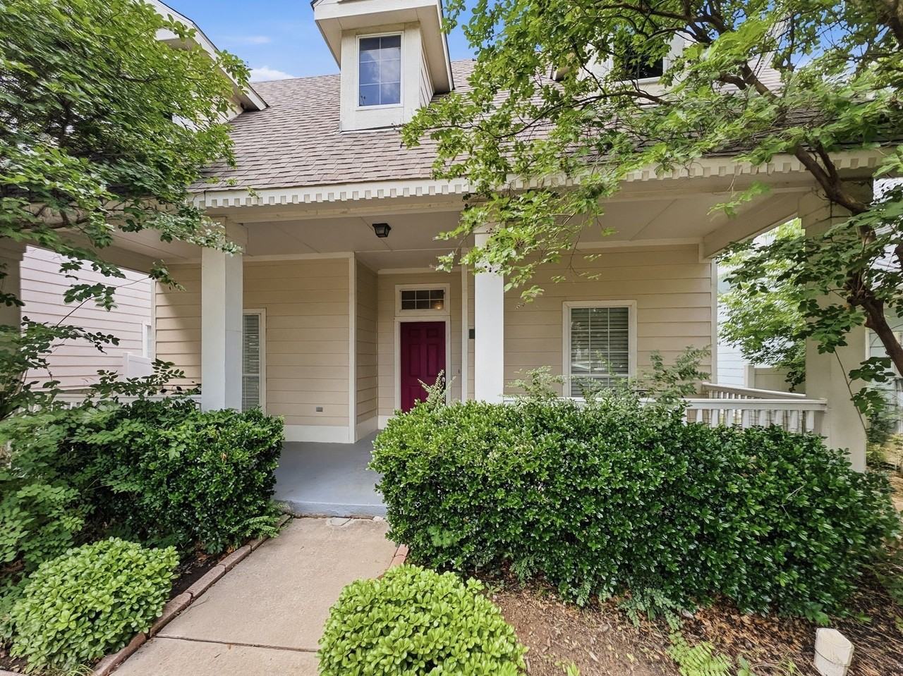 1237 Chattahoochee Dr - Photo 2 of 27