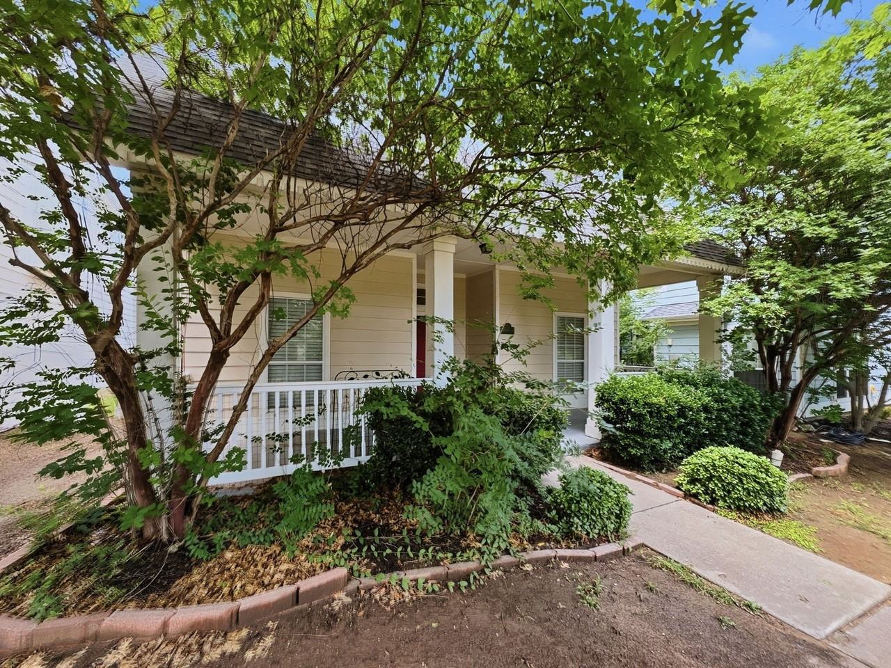 1237 Chattahoochee Dr - Photo 3 of 27