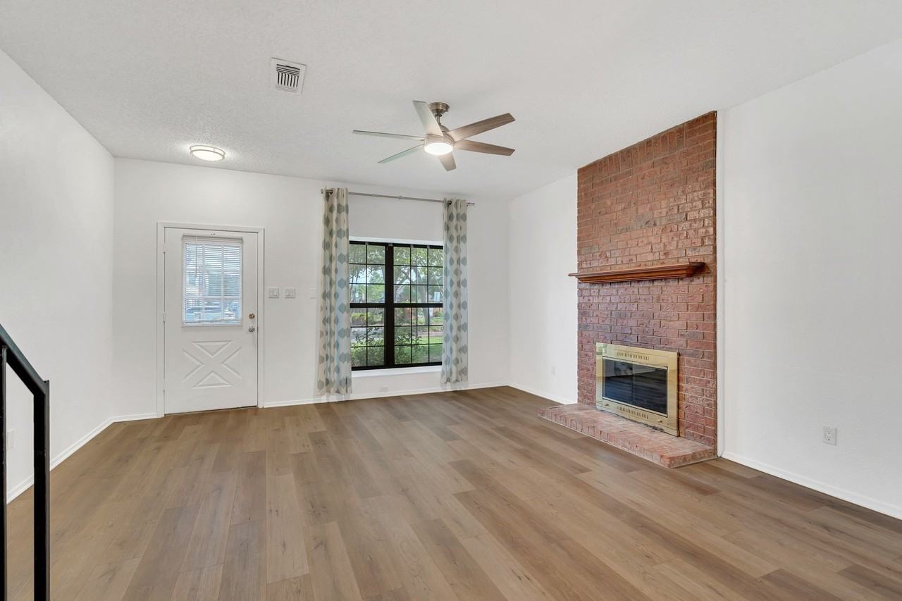 200 Samuel Blvd #1 - Photo 7 of 31