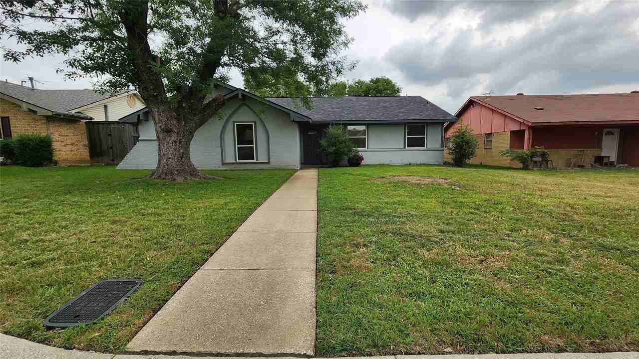 1619 Glenhill Ln - Photo 2 of 39