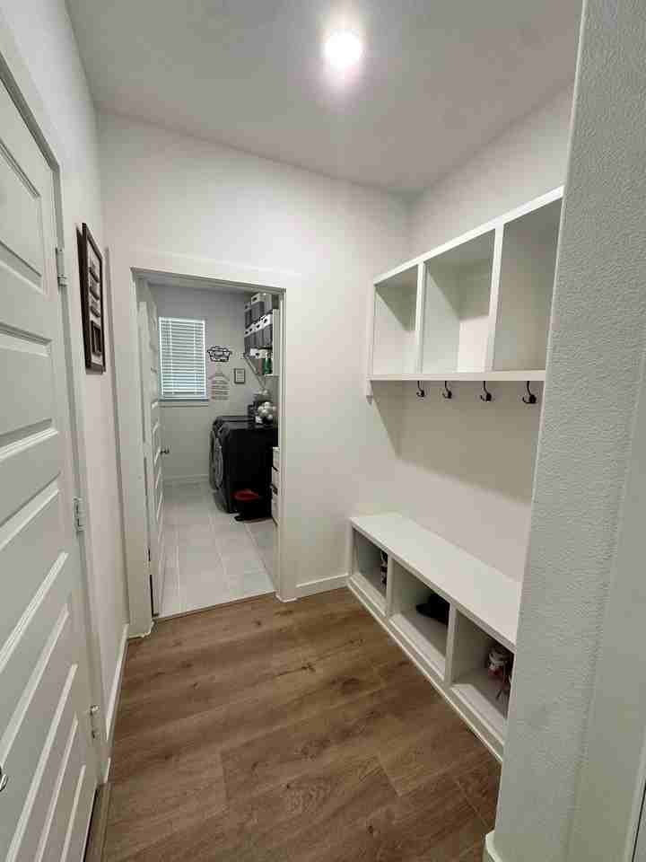 5101 Beechtree Ln - Photo 6 of 33