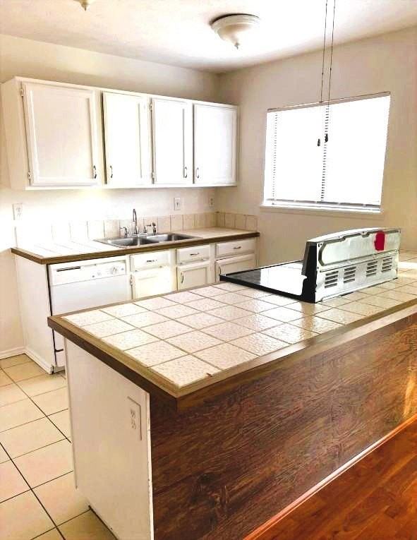 5664 Perrin St - Photo 3 of 12