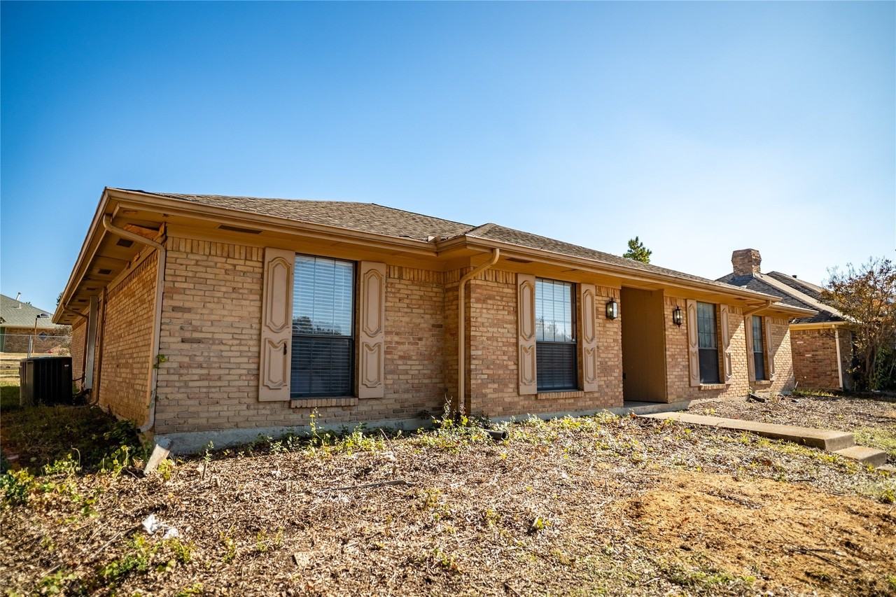 3706 Bishop Hill Dr - Photo 6 of 34