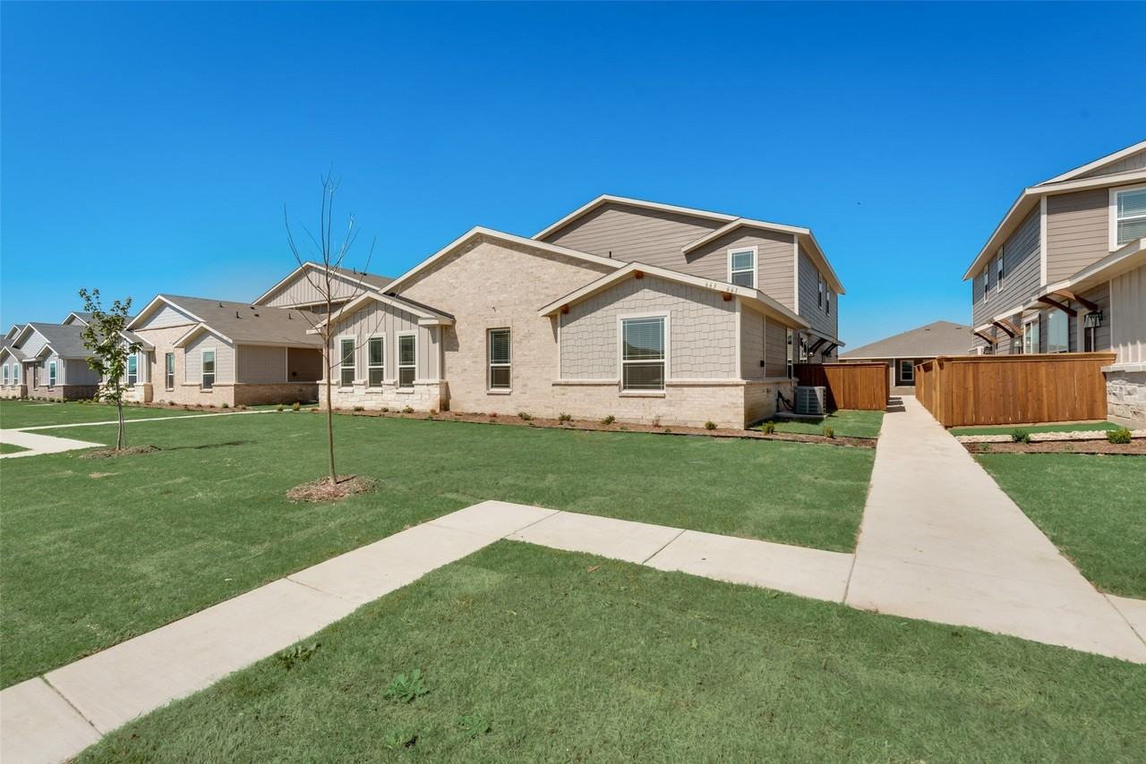 663 Wheatfield Dr