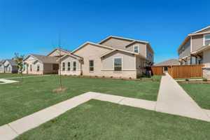 featured image of 663 Wheatfield Dr