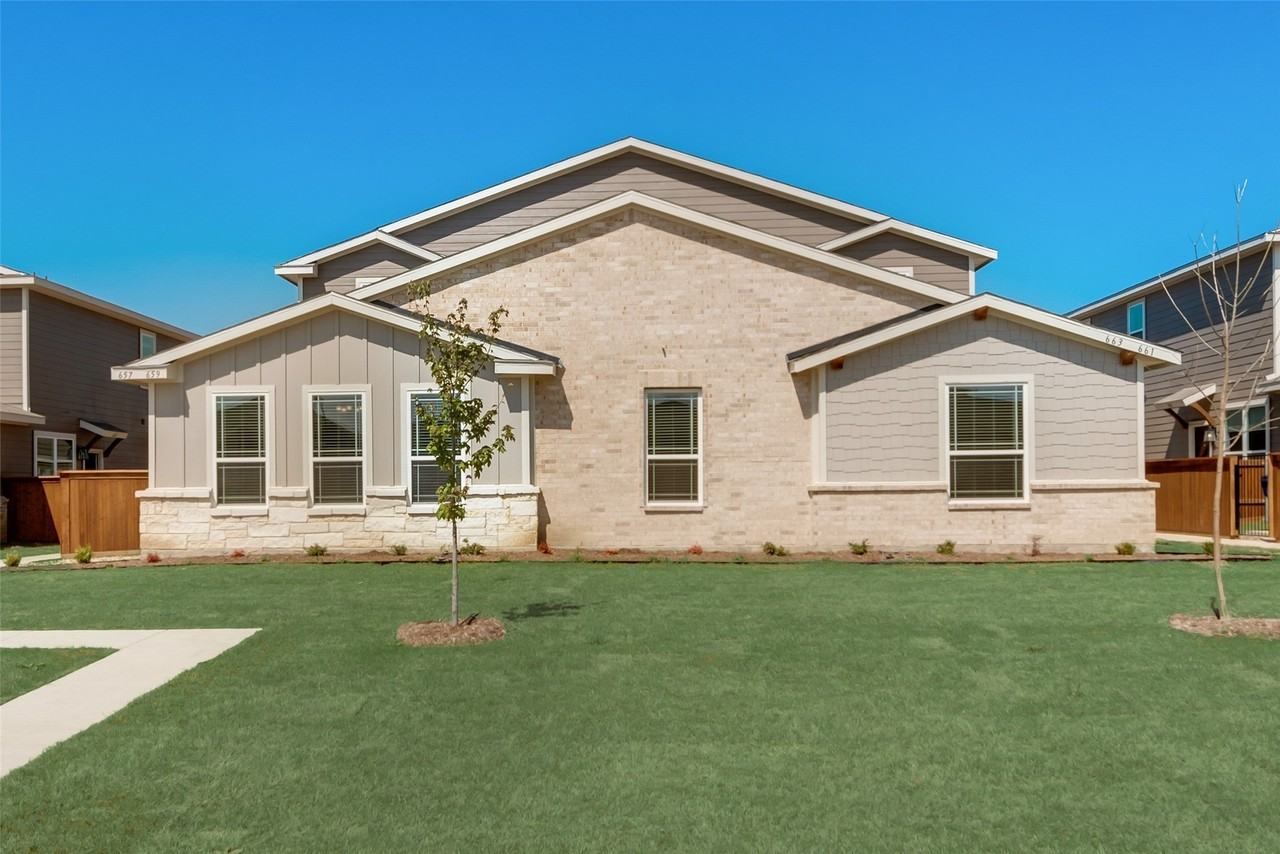 663 Wheatfield Dr - Photo 4 of 20