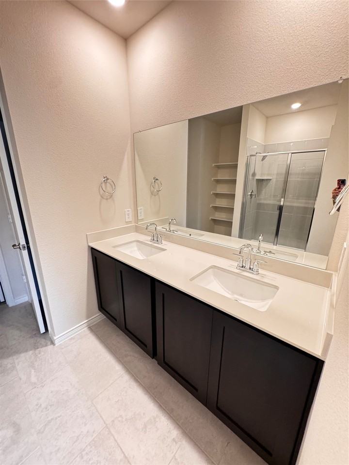 2625 Mexia Ln - Photo 4 of 8