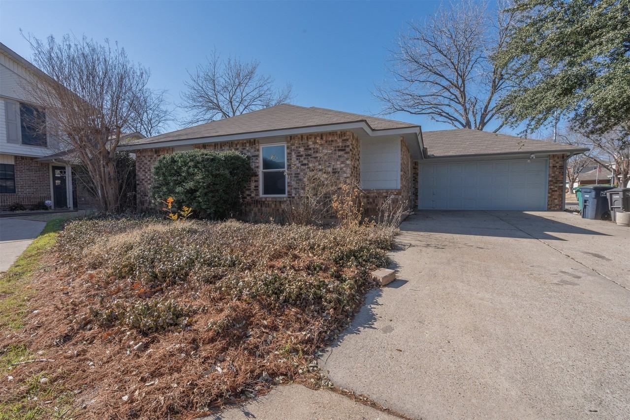 2911 Forest Creek Dr - Photo 2 of 28