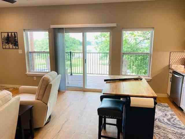 922 Cove Trl - Photo 7 of 19