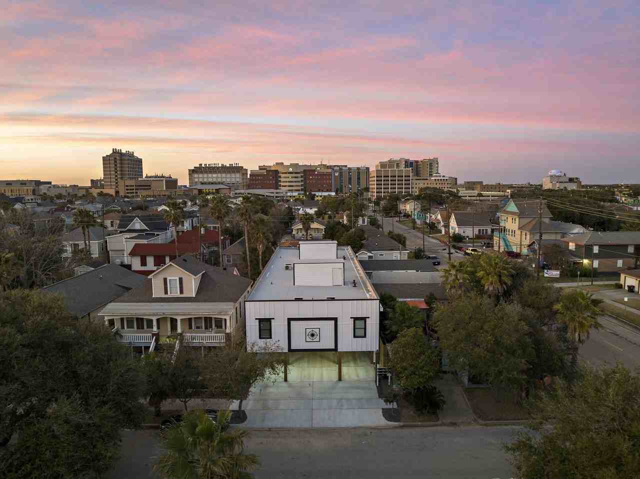 808 Sealy St #E - Photo 2 of 25