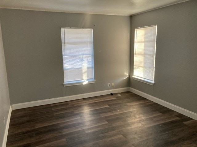 1711 Langford St - Photo 4 of 13