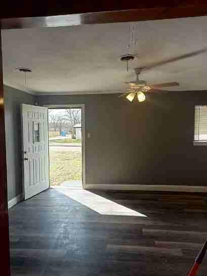 1711 Langford St - Photo 7 of 13