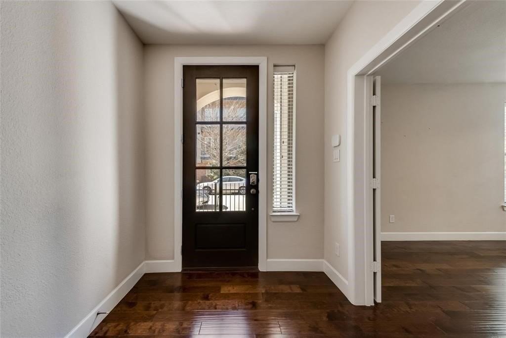 1310 Branchwood Pl - Photo 3 of 26