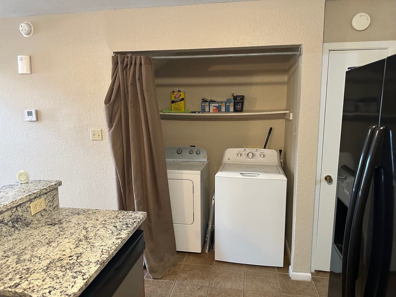 921 Bruce Way - Photo 5 of 13