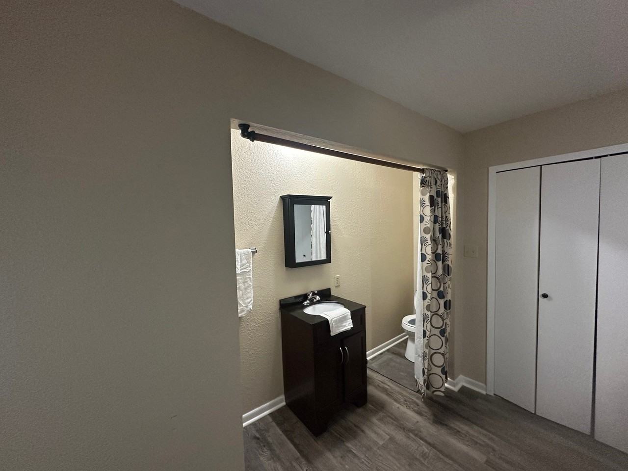 921 Bruce Way - Photo 7 of 13